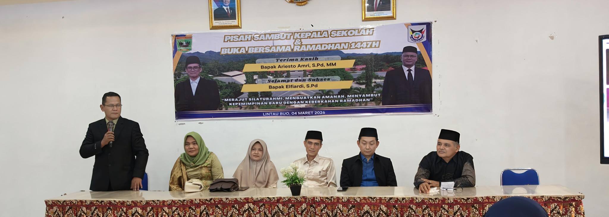 PIsah Sambut Kepala Sekolah