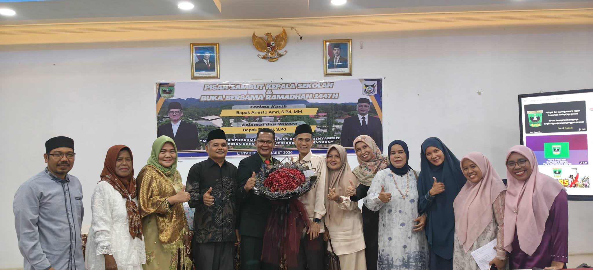 PIsah Sambut Kepala Sekolah