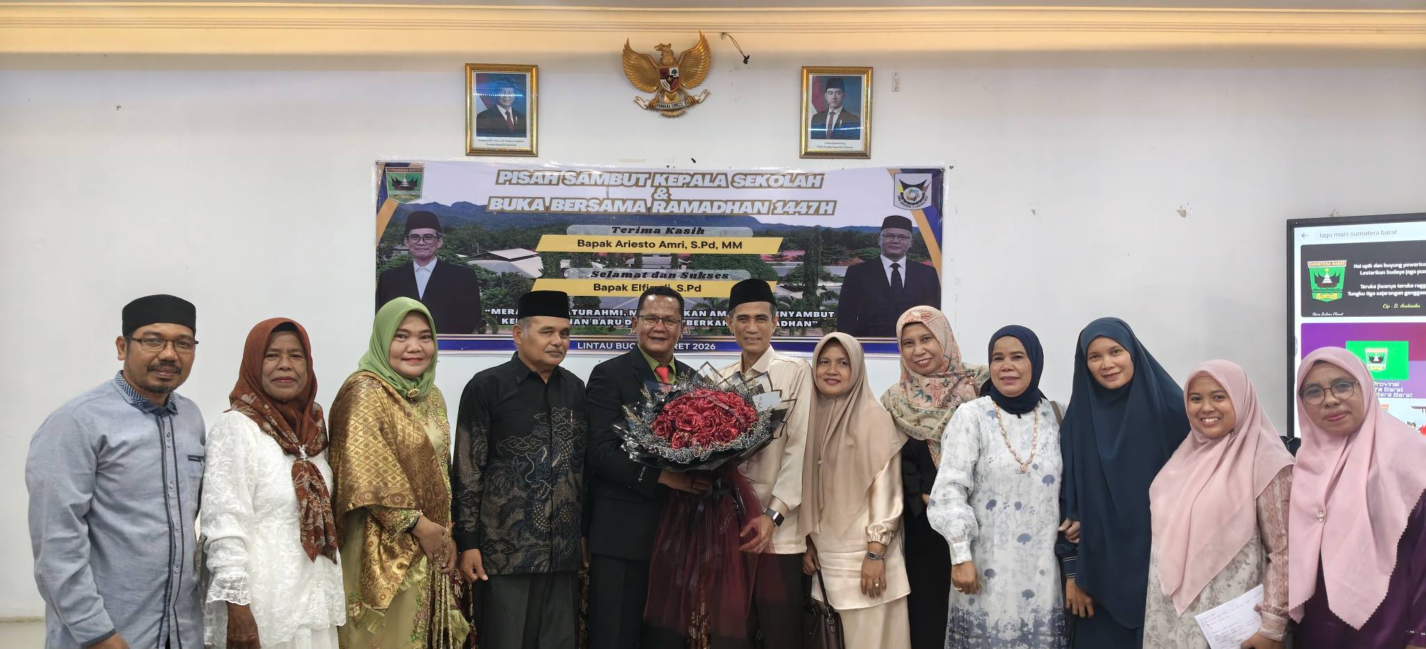 PIsah Sambut Kepala Sekolah