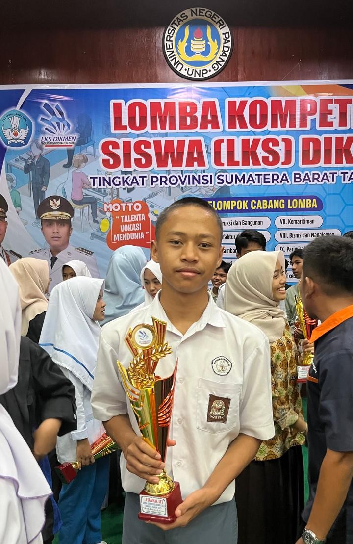 Juara 3 - Lomba LKS Tingkat Provinsi